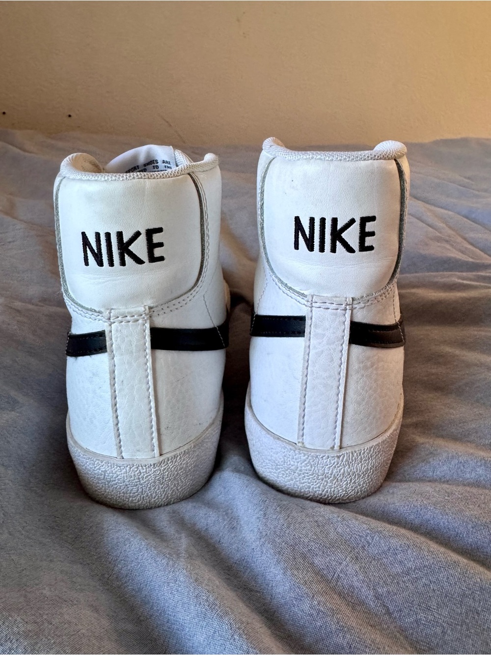 Nike Blazer Mid 77 - big boys 4.5 / women’s 6 - Picture 5 of 8
